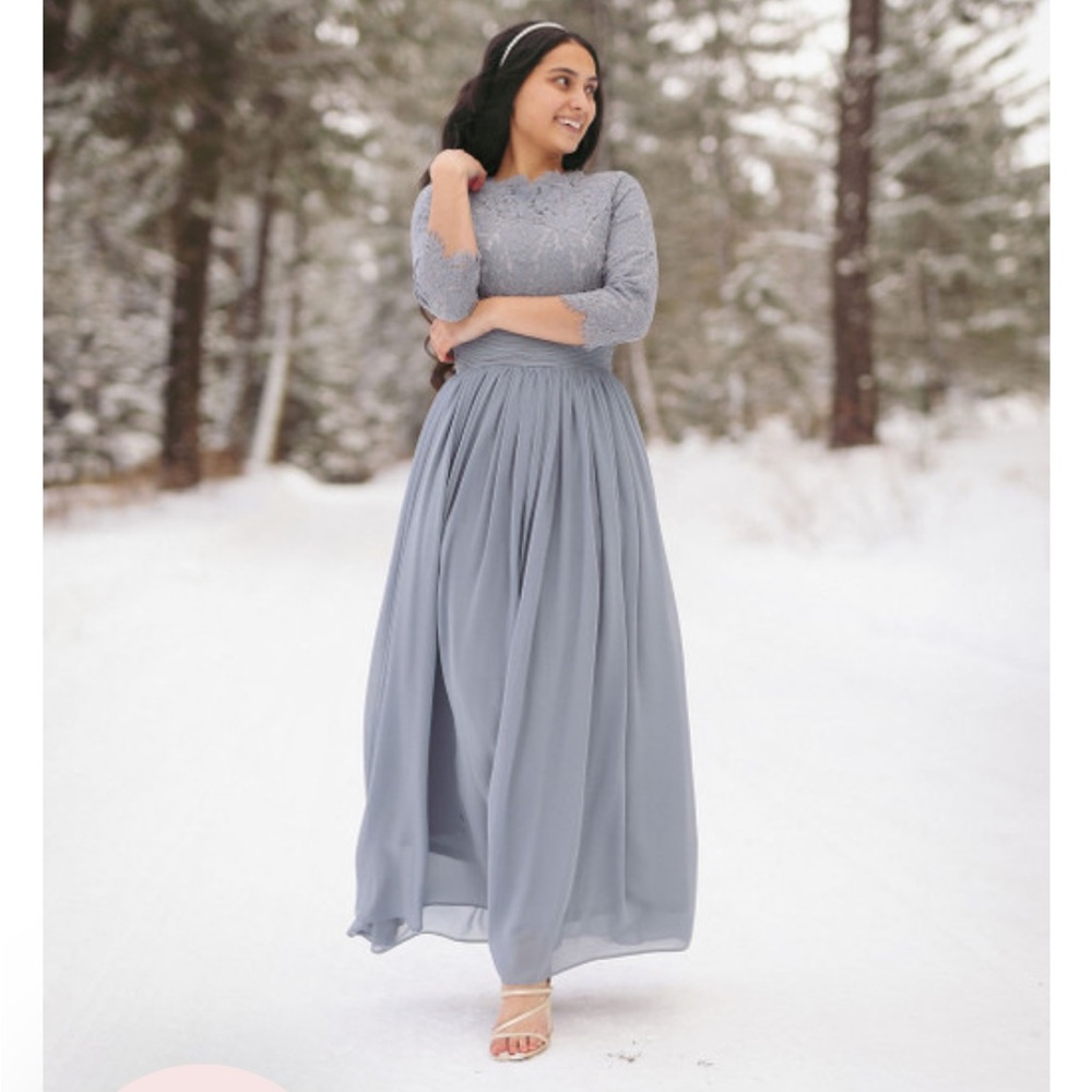 Dainty Jewell’s Maxi Bridesmaid Dress